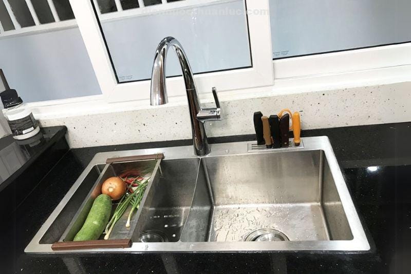 anh-thuc-te-ro-gac-chau-rua-chen-inox-el-r2-eurolife Ảnh thực tế rổ gác chậu rửa chén inox EL-R2 Eurolife