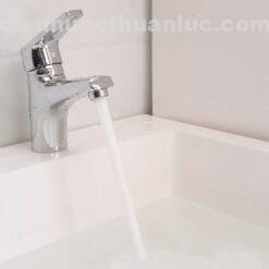 Ảnh lắp đặt thực tế vòi Lavabo nóng lạnh EL-IRIS 02 Eurolife