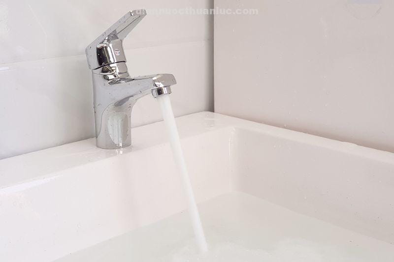 anh-thuc-te-voi-lavabo-nong-lanh-el-iris-02-eurolife-2 Ảnh lắp đặt thực tế vòi Lavabo nóng lạnh EL-IRIS 02 Eurolife