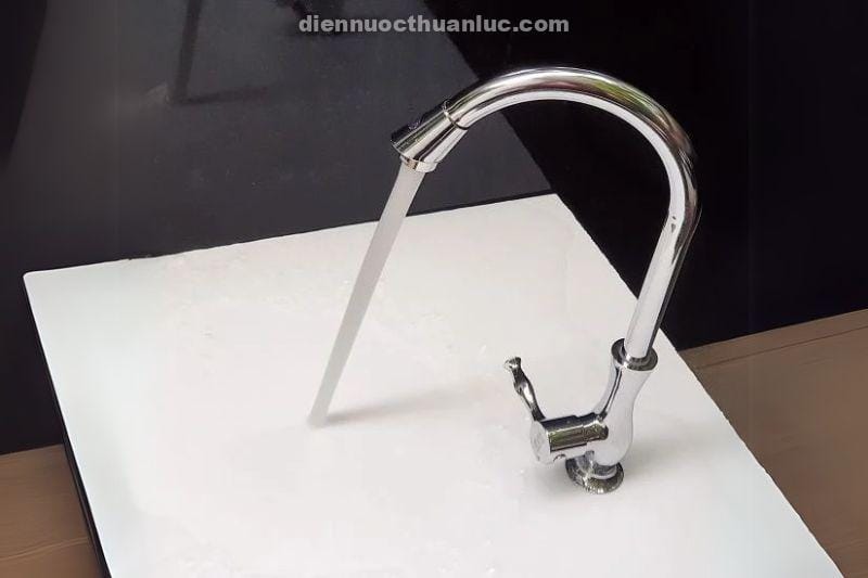 anh-thuc-te-voi-rua-chen-lanh-el-rc03-eurolife-2 Ảnh thực tế vòi rửa chén lạnh EL-RC03 Eurolife