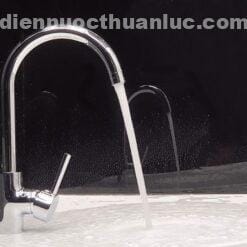 Ảnh thực tế vòi rửa chén nóng lạnh cần xoay 360 độ EL-KM01 Eurolife