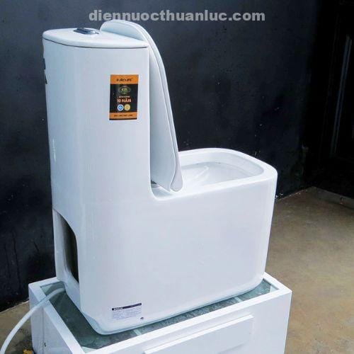 bon-cau-1-khoi-el-lux0313-eurolife-2 Bồn cầu 1 khối EL-LUX0313 Eurolife