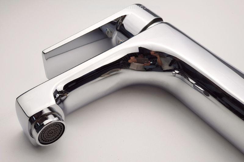 dau-voi-lavabo-nong-lanh-el-jas-02-eurolife-voi-cong-nghe-tao-bot Đầu vòi Lavabo nóng lạnh EL-JAS 02 Eurolife với công nghệ tạo bọt dòng chảy