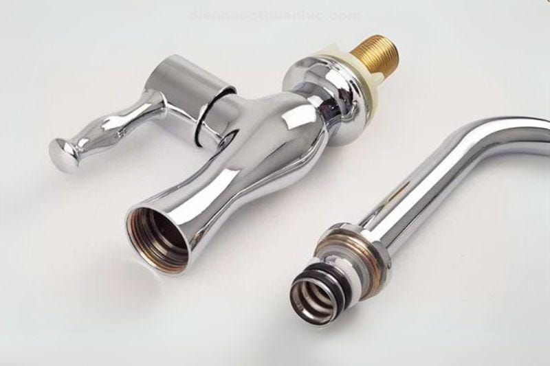 dau-voi-rua-chen-lanh-el-rc03-eurolife-co-the-thao-roi Đầu vòi rửa chén lạnh EL-RC03 Eurolife có thể tháo rời dễ dàng để vệ sinh