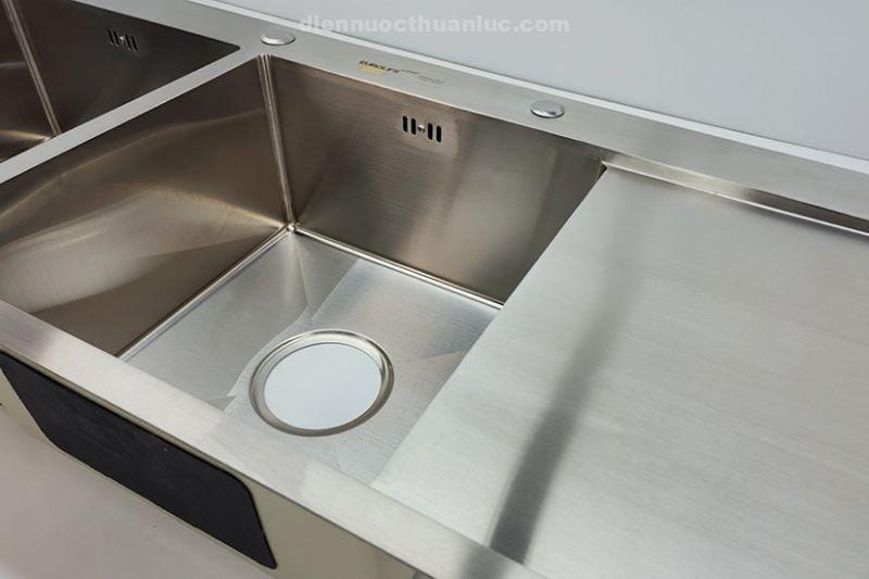 day-chau-rua-chen-inox-el-hm12050-eurolife-thiet-ke-doc-tranh-dong-nuoc Đáy Chậu rửa chén inox EL-HM12050 Eurolife thiết ké dốc tránh đọng nước
