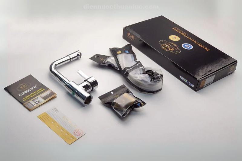 dong-goi-san-pham-voi-rua-chen-nong-lanh-can-xoay-360-do-el-km02-eurolife