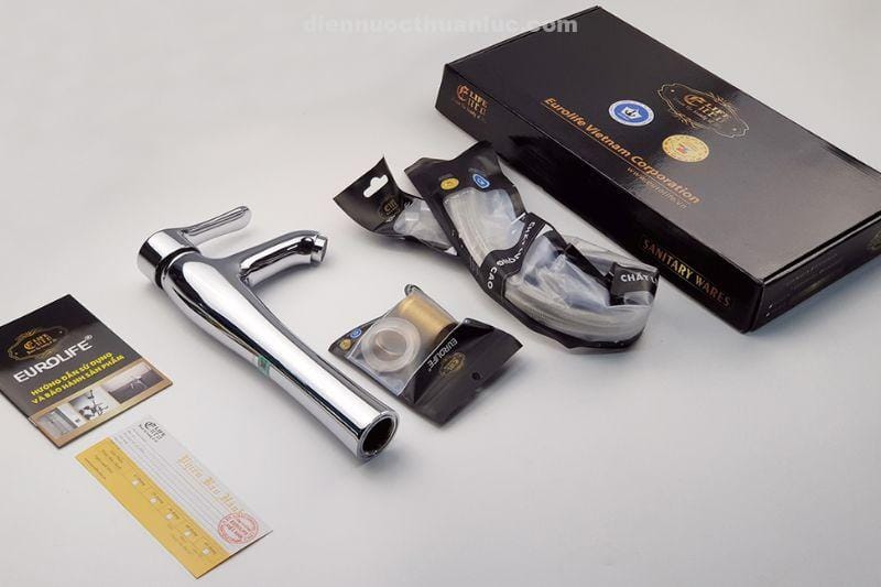 dong-goi-san-phan-voi-lavabo-nong-lanh-cao-30cm-el-d19-eurolife Đóng gói sản phẩm vòi Lavabo nóng lạnh cao 30cm EL-D19 Eurolife