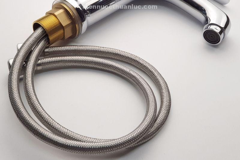 ong-dan-voi-lavabo-nong-lanh-el-daisy-02-eurolife-lam-tu-cao-su-tong-hop-edpm Ống dẫn vòi Lavabo nóng lạnh EL-DAISY 02 Eurolife làm từ cao su tổng hợp EDPM