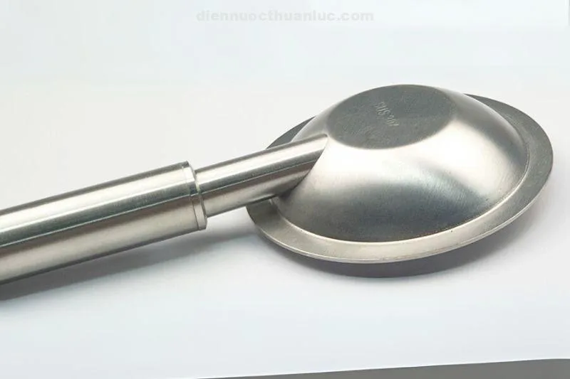 Tay sen inox cao cấp của Tay sen của bộ tay sen tắm EL-110SH Eurolife