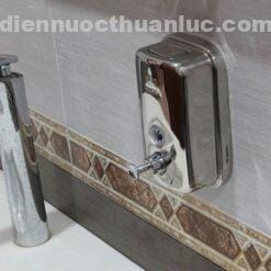 Thực tực lắp đặt bình xịt nước rửa tay Inox SUS 304 treo tường EL-BX26 Eurolife