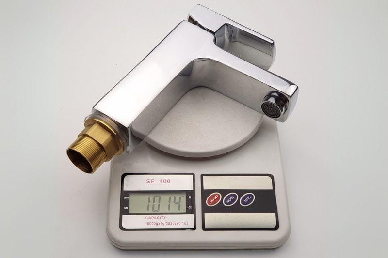 trong-luong-thuc-te-voi-lavabo-nong-lanh-el-daisy-02-eurolife