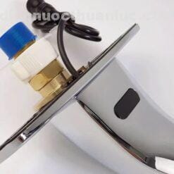 Vòi lavabo cảm ứng lạnh EL-A100 Eurolife với mắt cảm ứng nhạy bén có thể thay thế