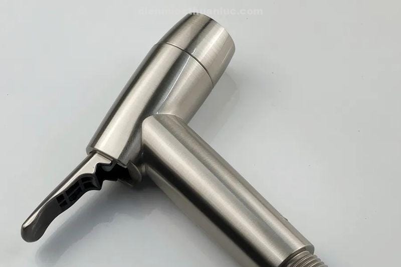 khoa-thong-minh-bo-voi-xit-ve-sinh-el-x12-v-eurolife Khóa thông minh bộ vòi xịt vệ sinh EL-X12-V Eurolife