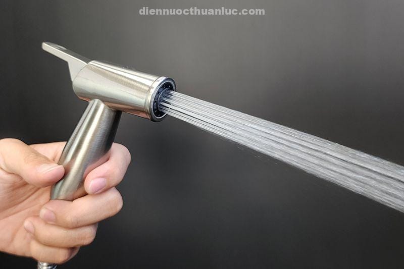 khoa-thong-minh-bo-voi-xit-ve-sinh-el-x13-v-eurolife Khóa rảnh tay thông minh bộ vòi xịt vệ sinh EL-X13-V Eurolife